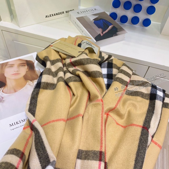 Burberry經典寬格混紡大披肩 經典格子女士圍巾披肩 巴寶莉2021新款羊毛羊絨圍巾  mmj1346